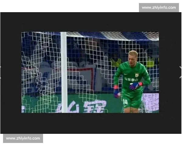 申花 VAR 争议判罚:同一动作两年不同判,媒体人炮轰尺度不公 申花 VAR 争议判罚:同一动作两年不同判,媒体人炮轰尺度不公