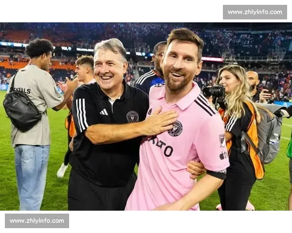 90 岁奶奶连追梅西多场!举牌:年龄只是数字 90 岁奶奶连追梅西多场!举牌:年龄只是数字